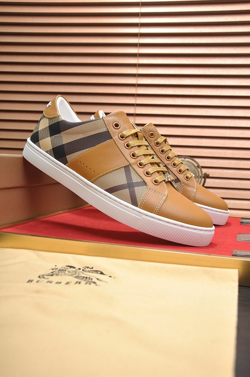 Burberry Tan Plaid Low-Top Sneakers — front