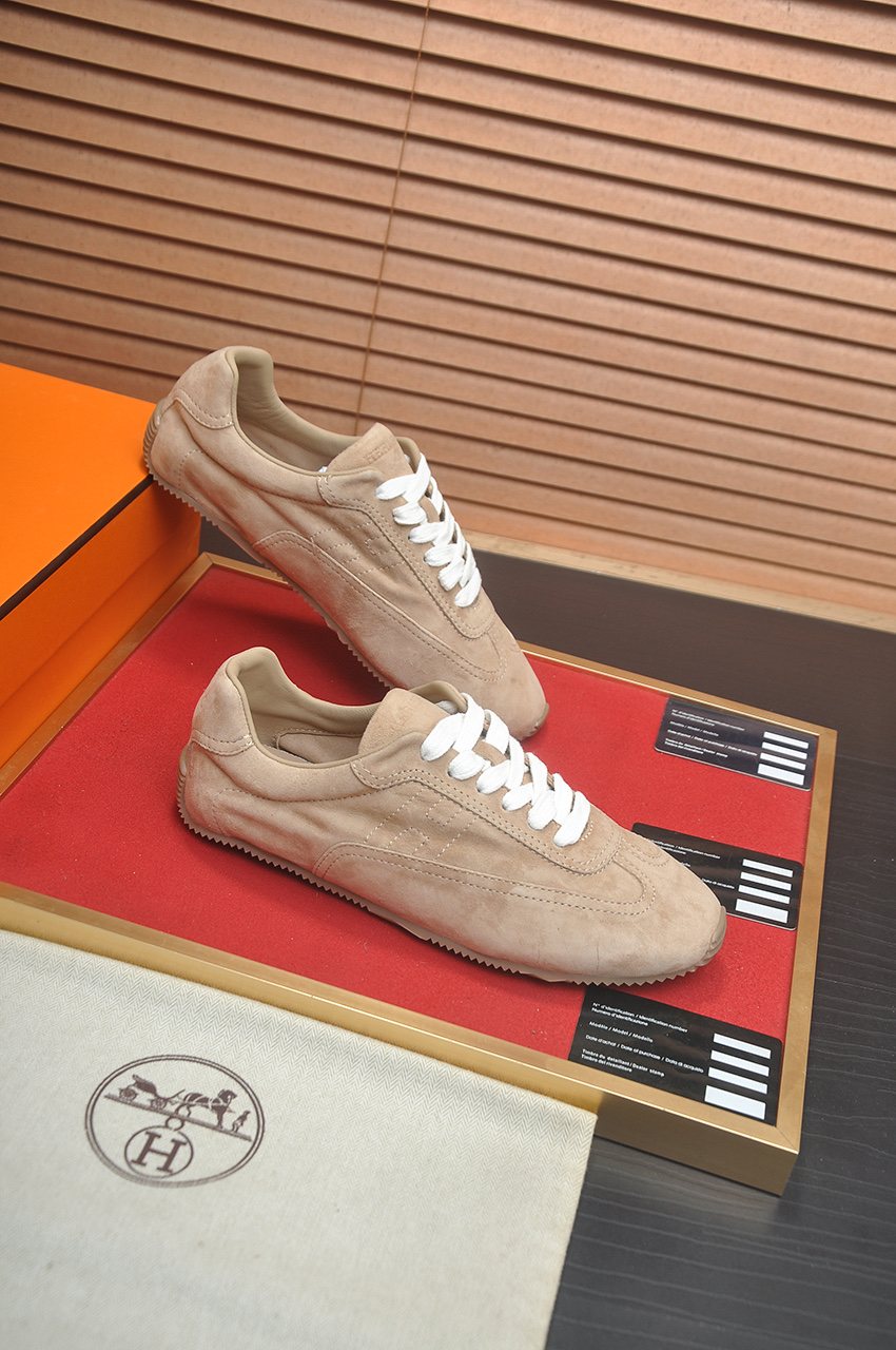 Hermès Beige Low-Top Sneakers — front