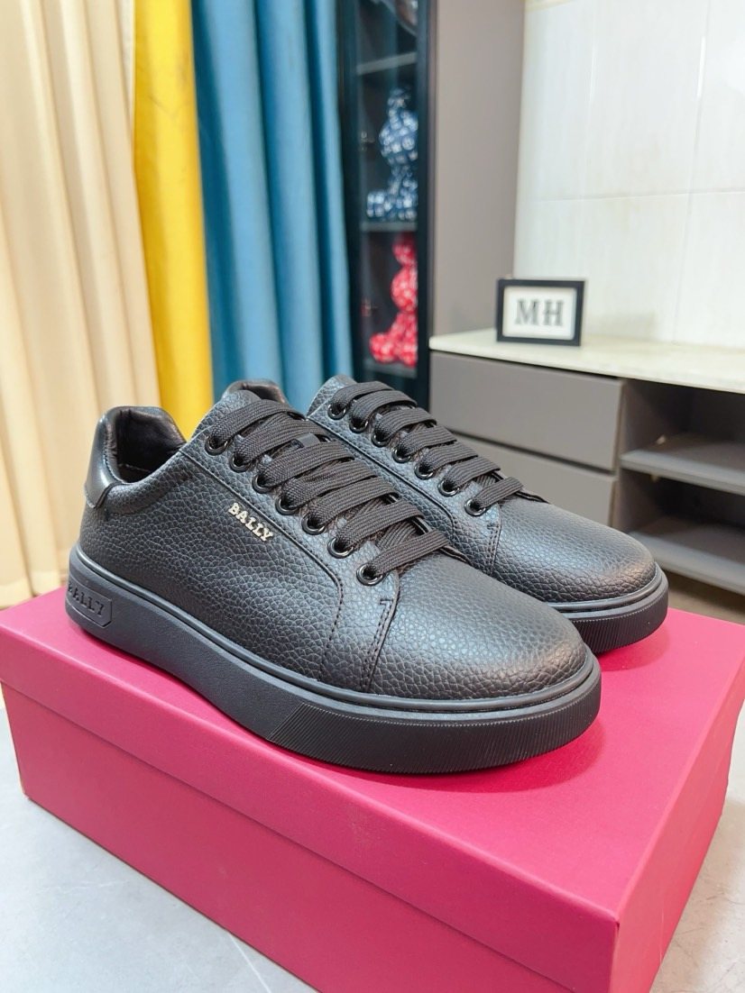 BALLY Dark Gray Pebbled Leather Sneakers — front