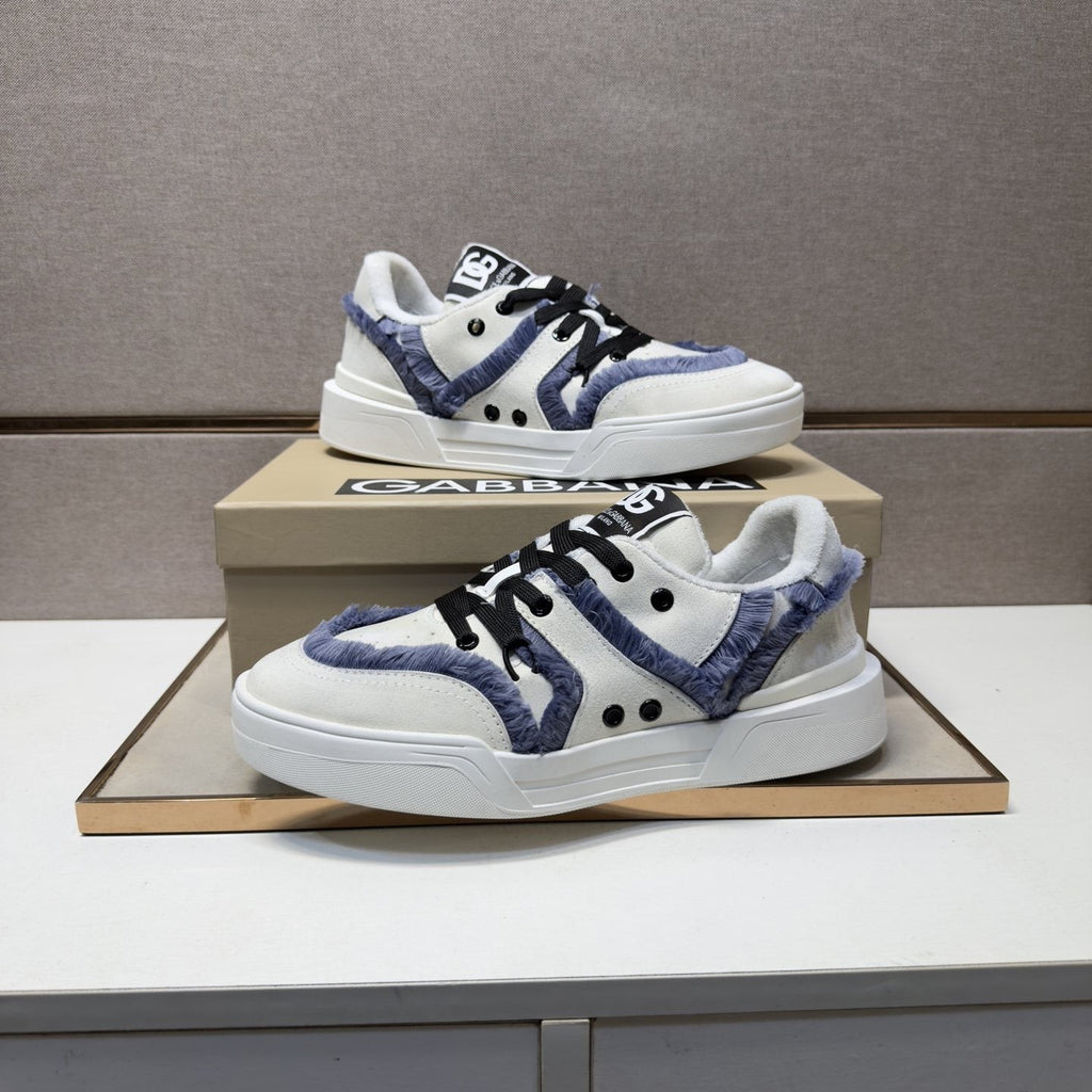 Dolce & Gabbana White & Navy Low-Top Sneakers — side
