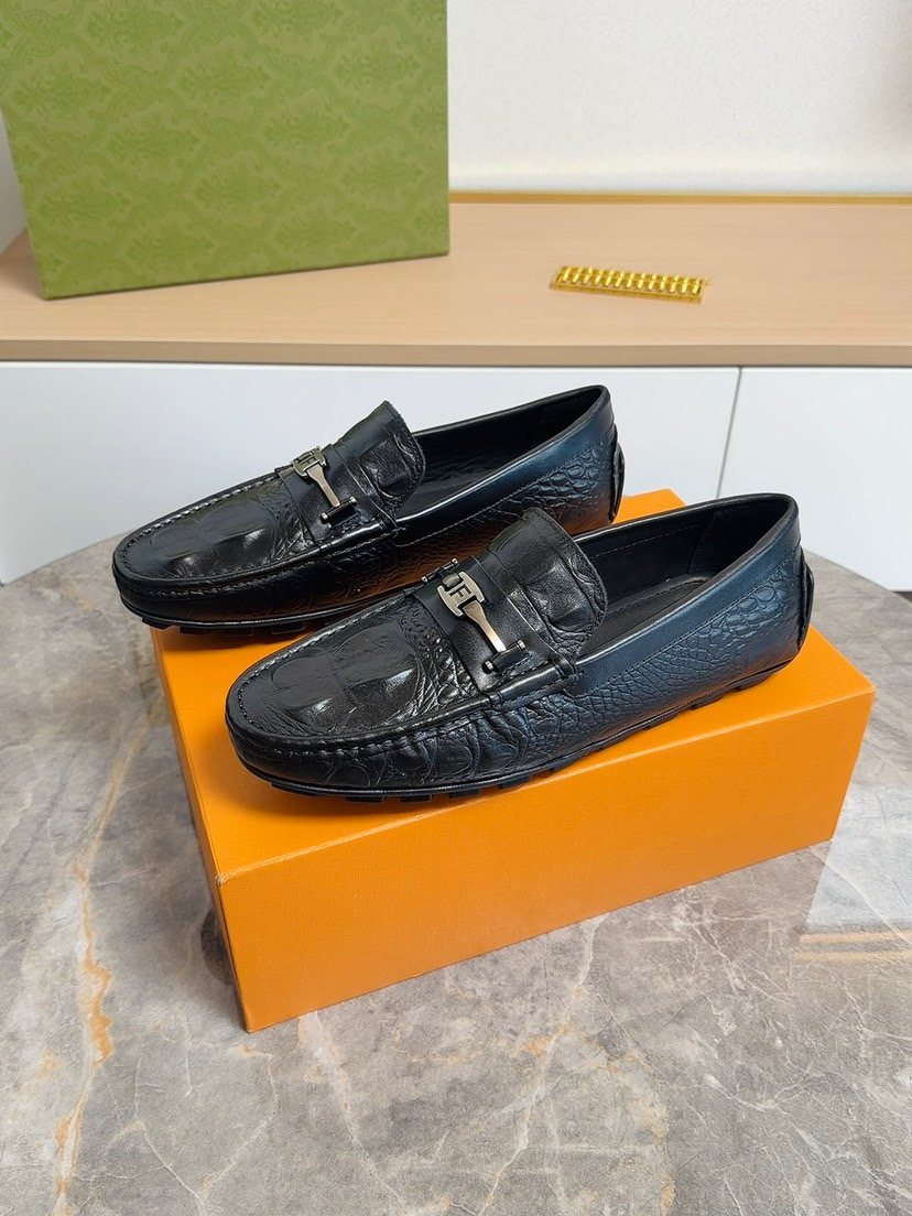 Fendi Black Textured Moc-Toe Loafers — side