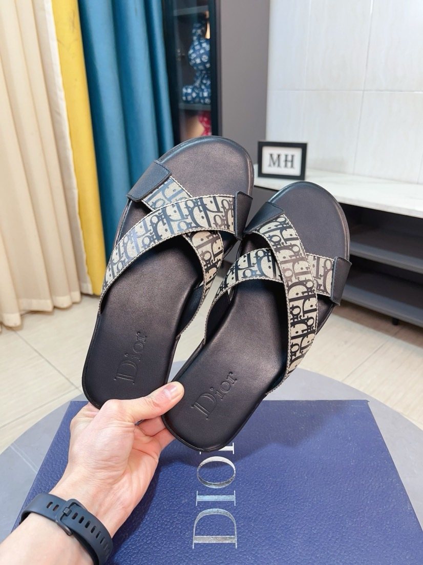 Dior Patterned Cross-Strap Slide Sandals — model