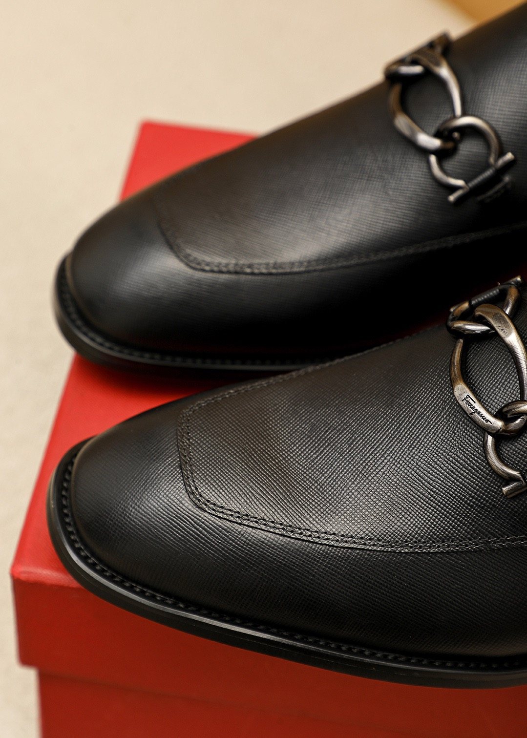 Ferragamo Black Bit Loafers — detail