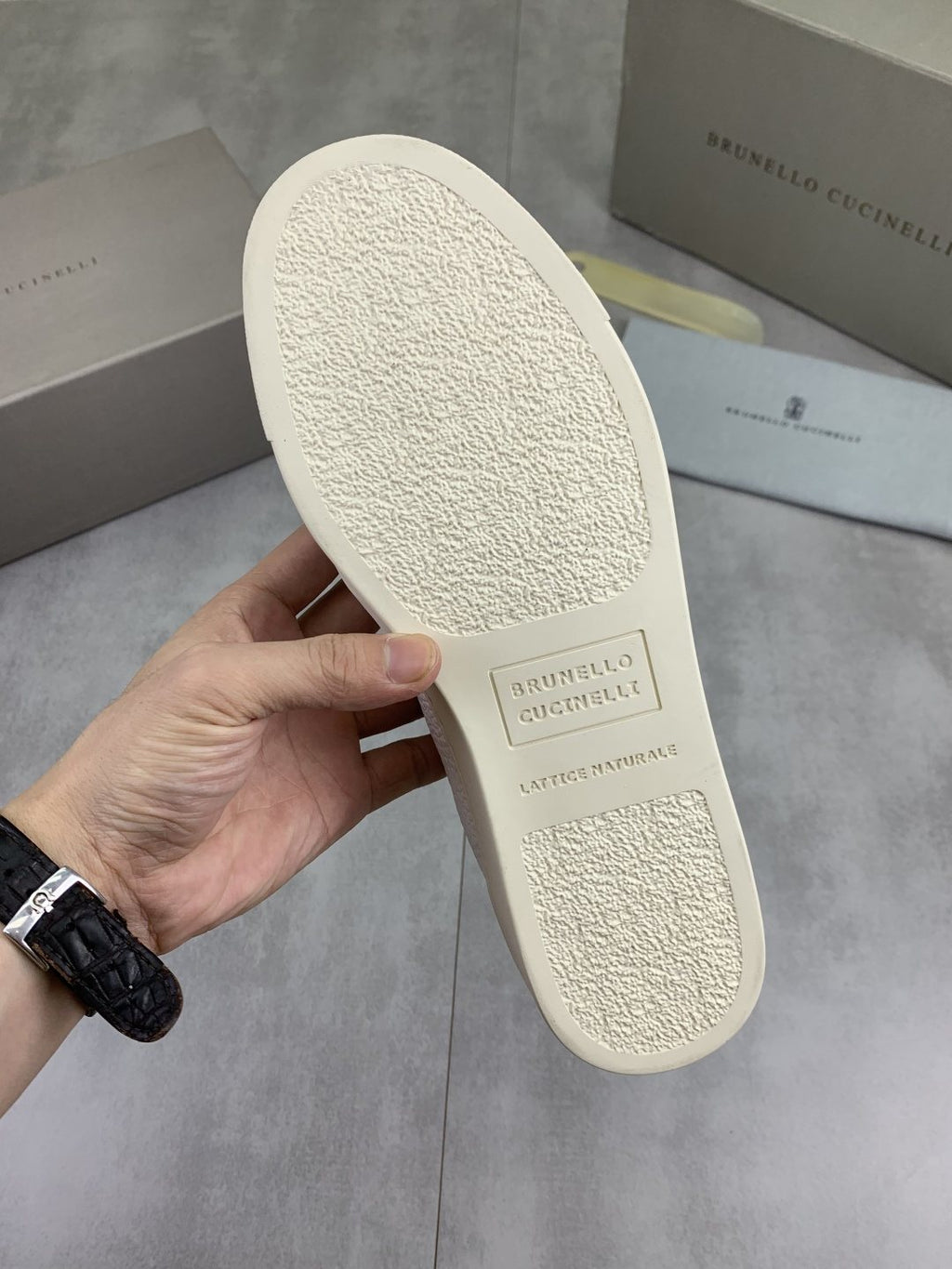 微商相册测试鞋子-Brunello Cucinelli White and Taupe Low-Top Sneakers — detail