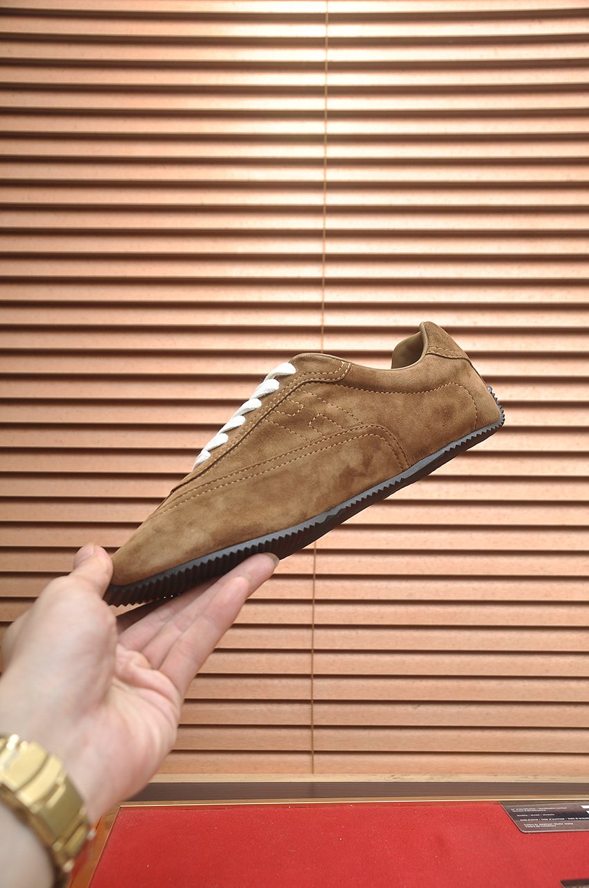 Hermès Brown Low-Top Sneakers — side