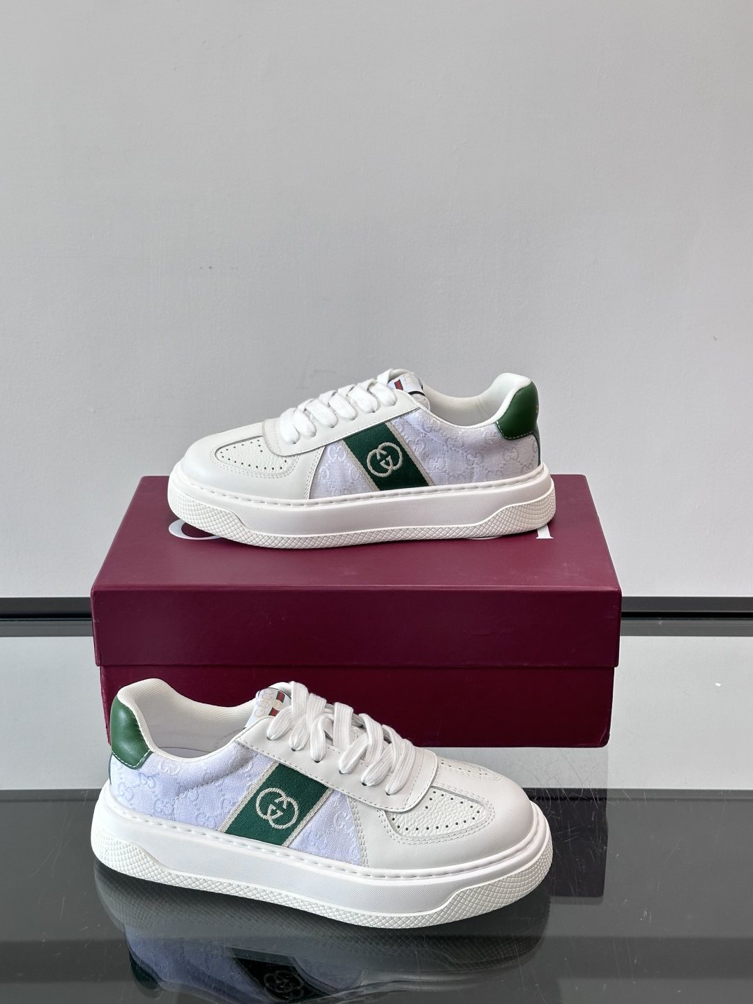 Gucci White and Green Low-Top Sneakers — side