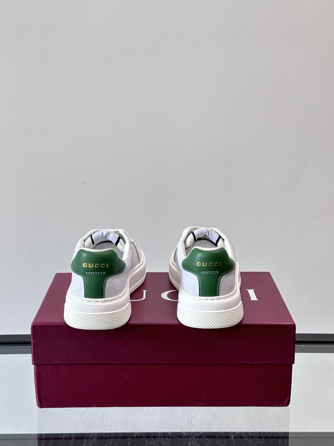 Gucci White and Green Low-Top Sneakers — back