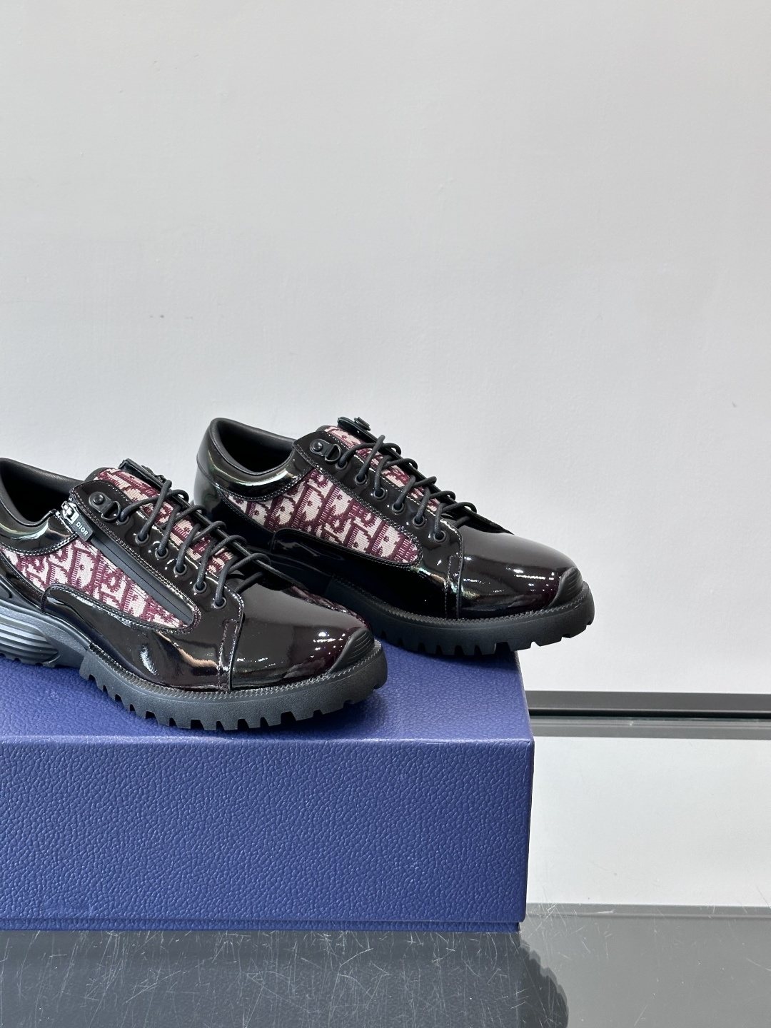 Dior Black Burgundy Patterned Derby Shoes — side