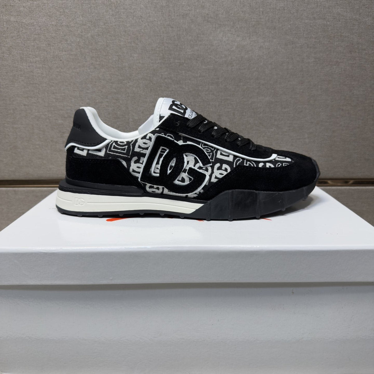 Dolce & Gabbana Logo Panel Low-Top Sneakers — side