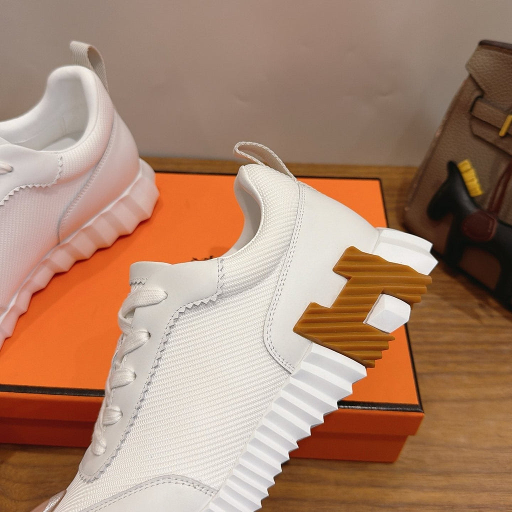 Hermès White Textured Low-Top Sneakers — detail