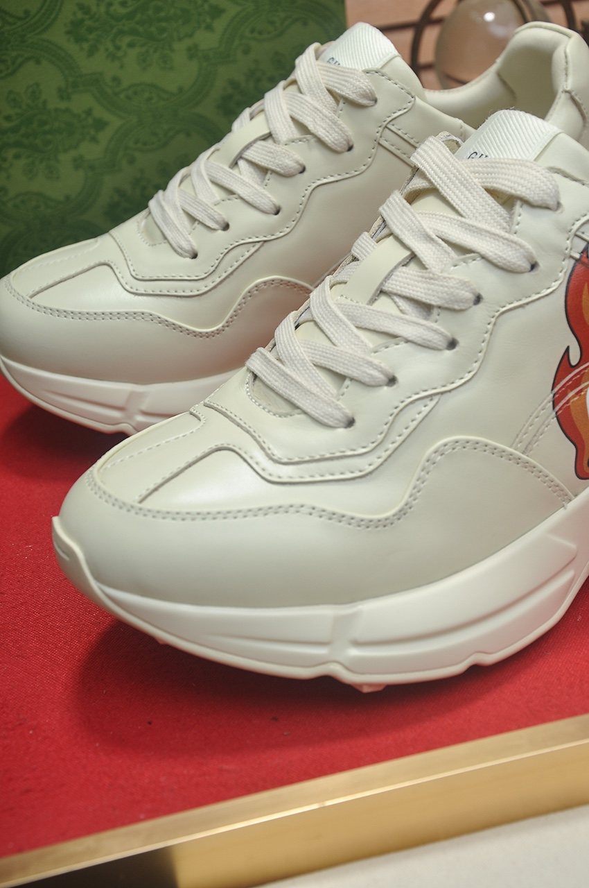 Gucci Off-White Red Accent Sneakers — detail