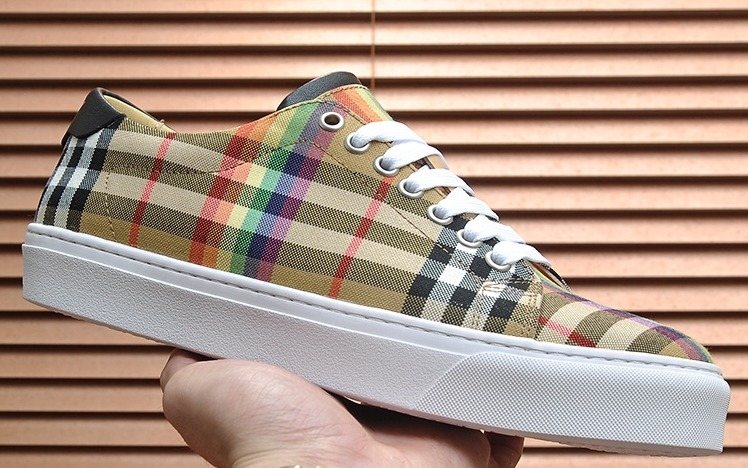Burberry Beige Check Low-Top Sneakers — front