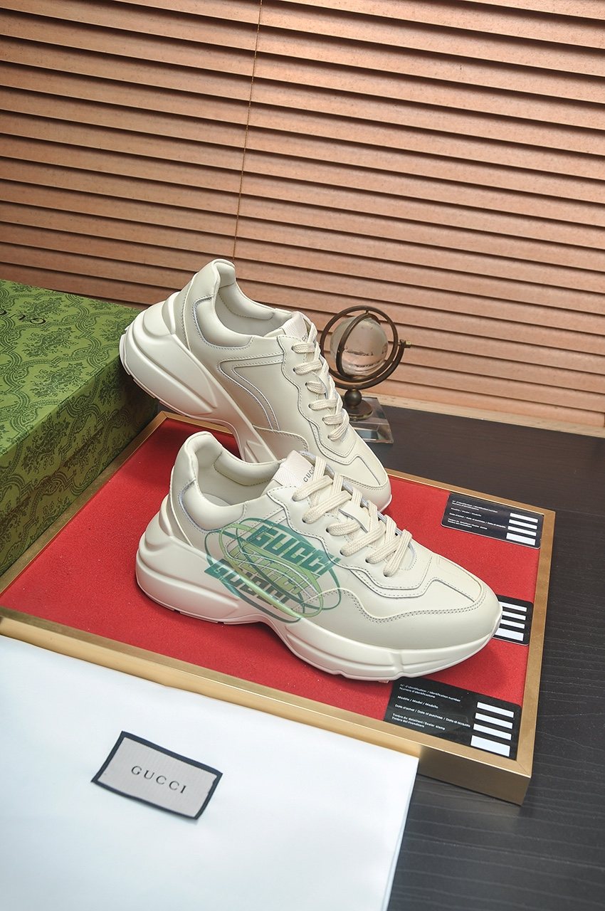 Gucci Off-White Green Graphic Low-Top Sneakers — side