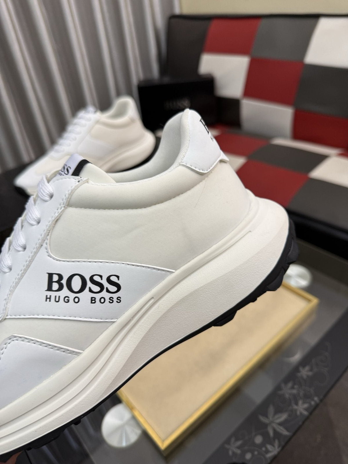 微商相册测试鞋子-BOSS Lace-Up Low-Top Sneakers — detail