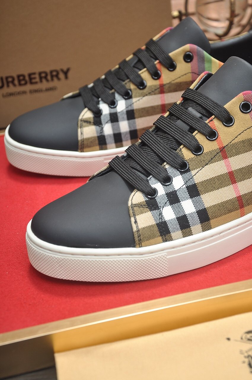 Burberry Beige Check Low-Top Sneakers — detail