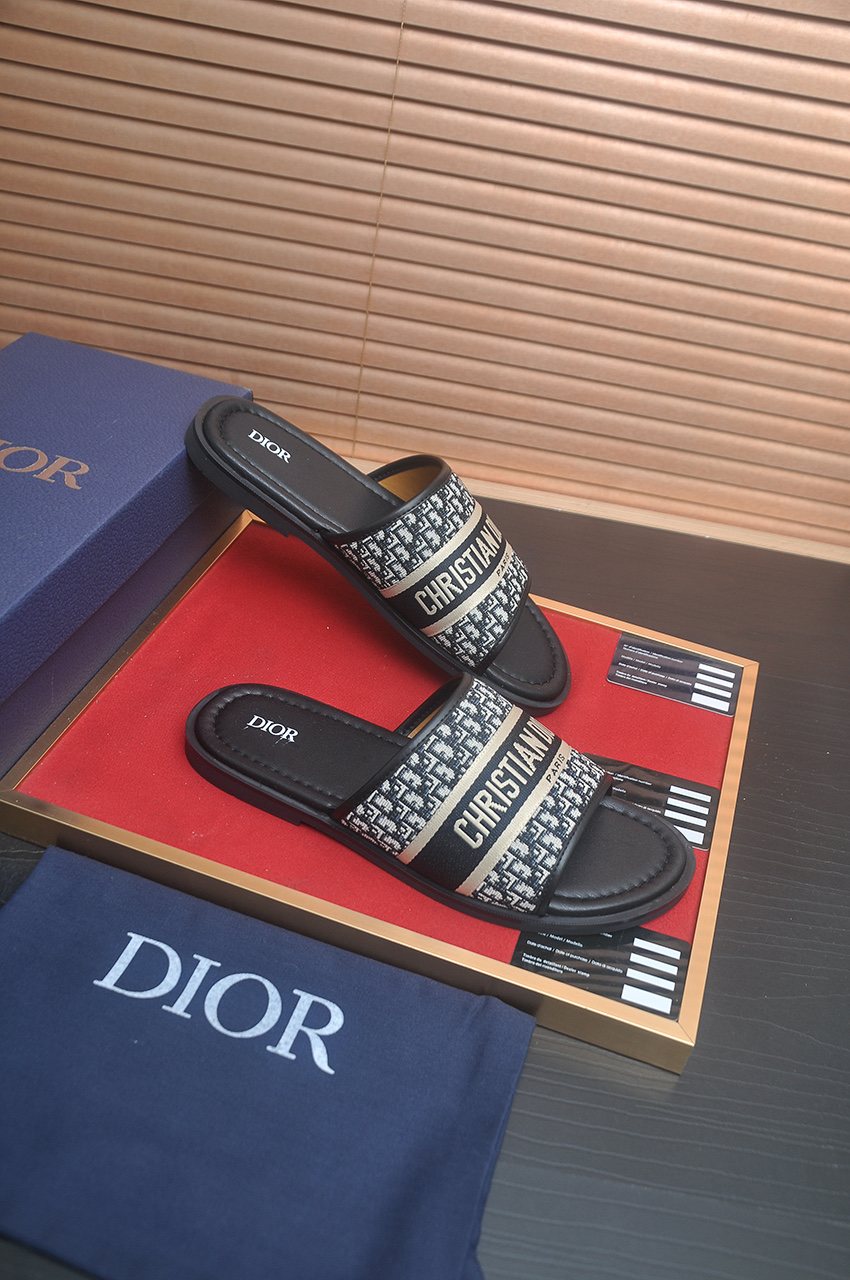 Dior Patterned Strap Slide Sandals — side