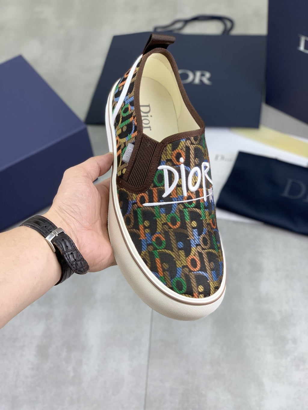 微商相册测试鞋子-Dior Patterned Canvas Slip-On Sneakers — model