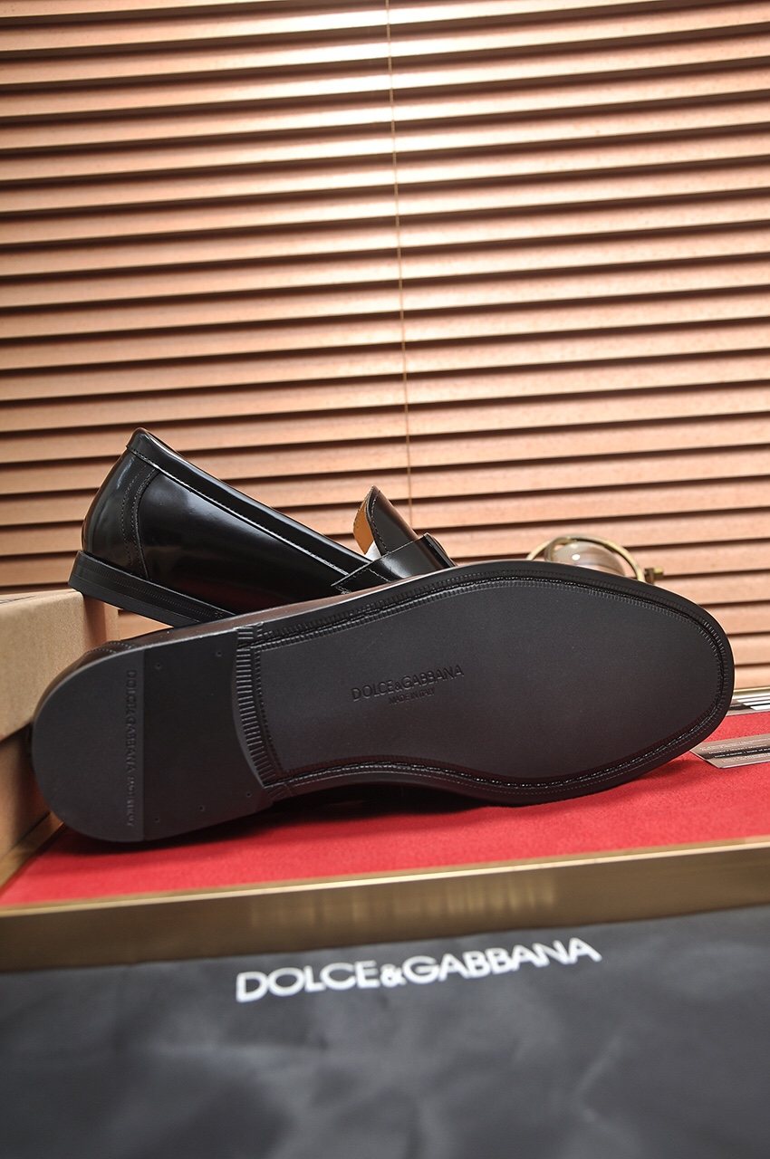 Dolce & Gabbana Leather Logo-Hardware Loafers — back