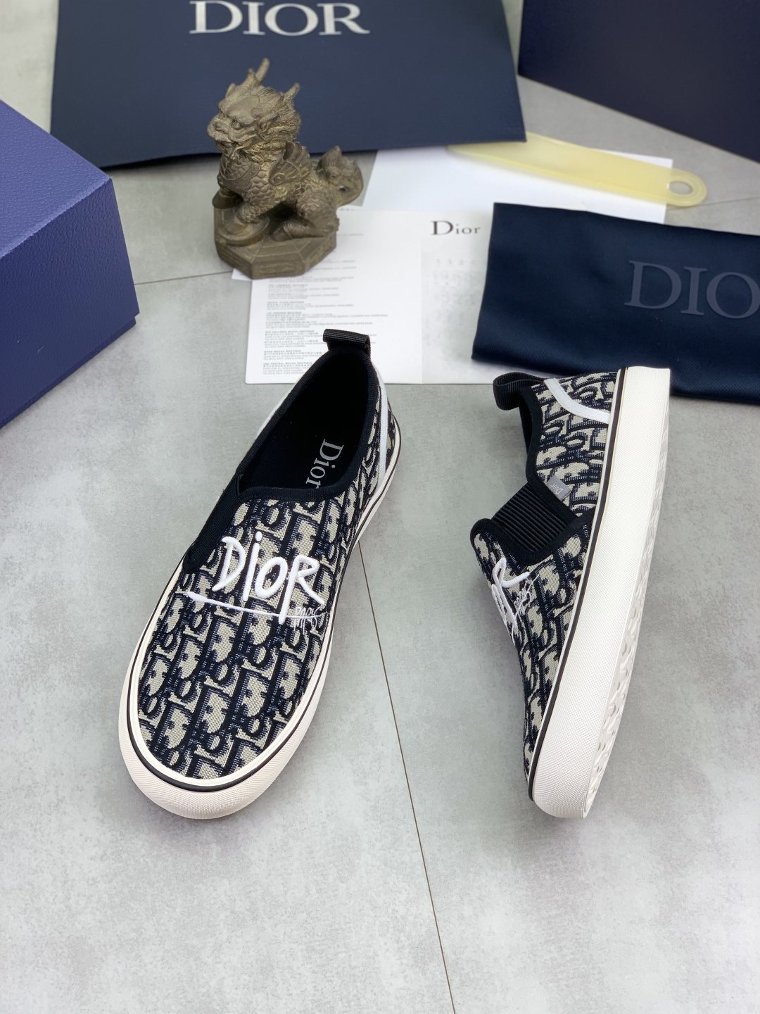 微商相册测试鞋子-Dior Navy Pattern Slip-On Sneakers — side