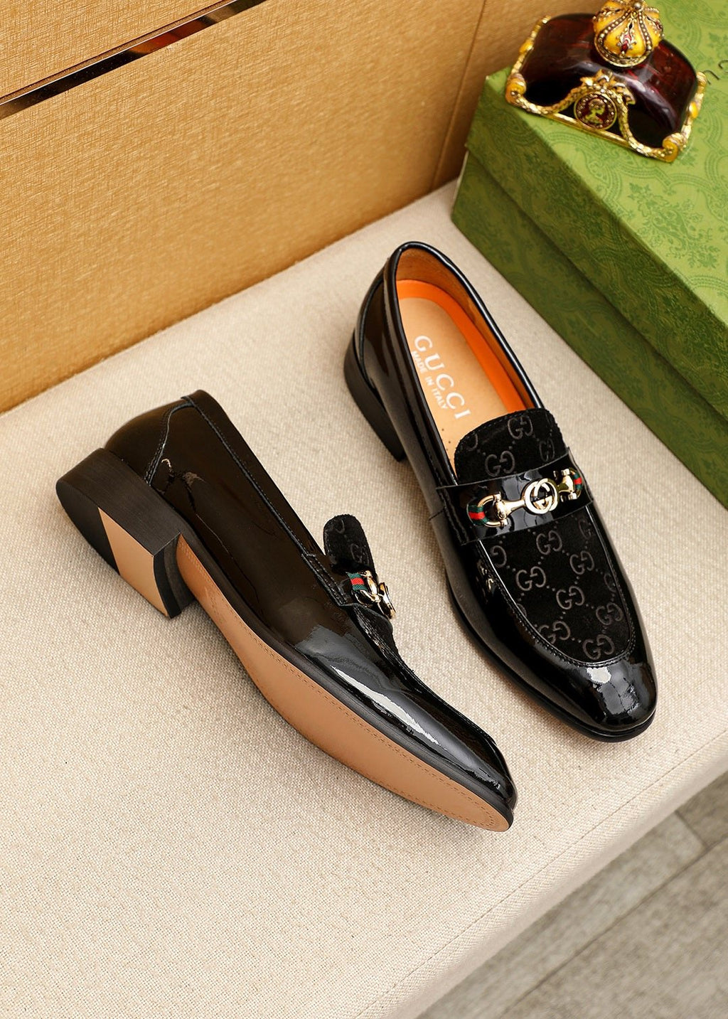 GUCCI Glossy Bit Loafers — front