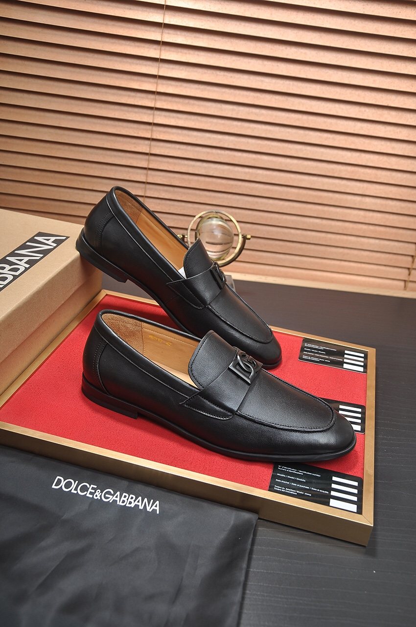 Dolce & Gabbana Bernini Buckle Loafers — front