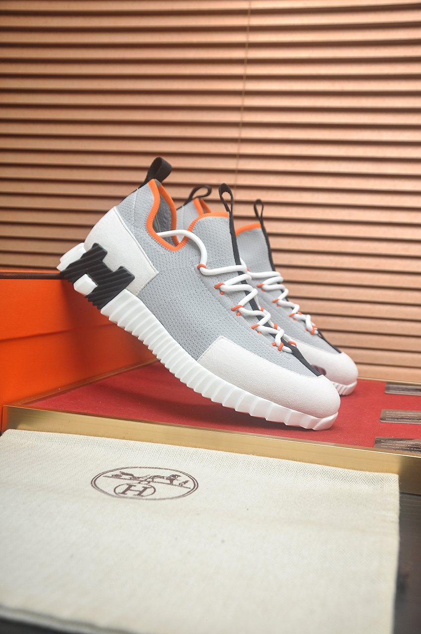 Hermès Light Gray Low-Top Sneakers — front