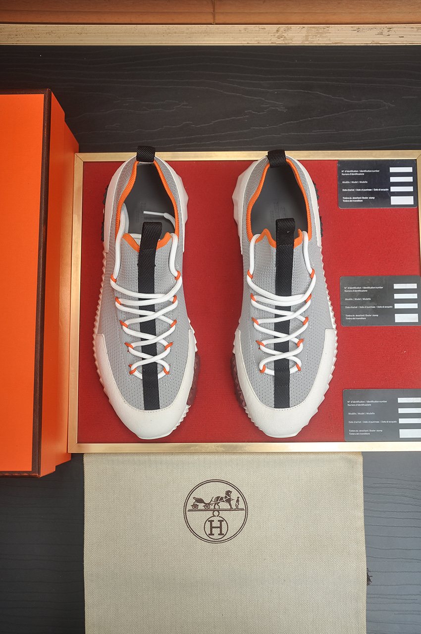Hermès Light Gray Low-Top Sneakers — front