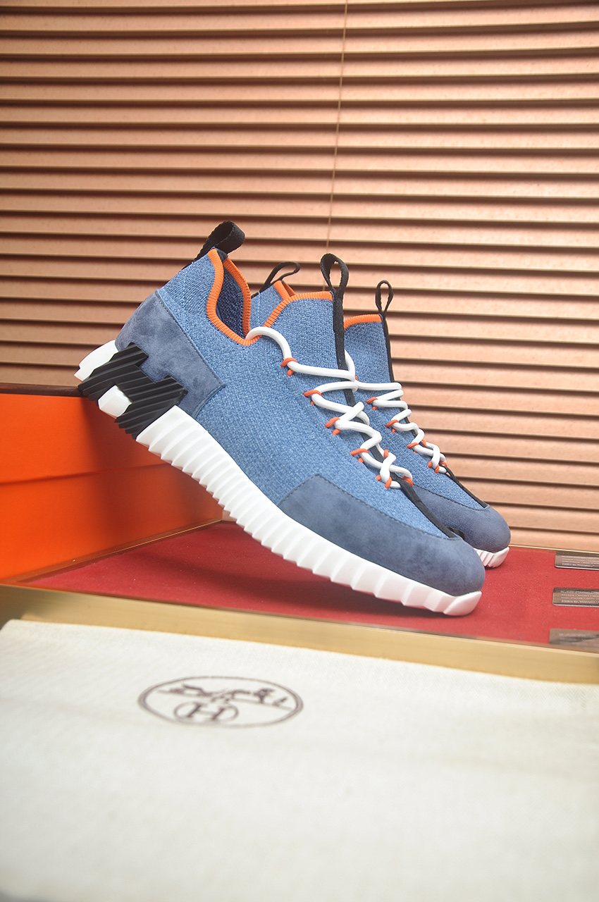Hermès Light Gray Low-Top Sneakers — front