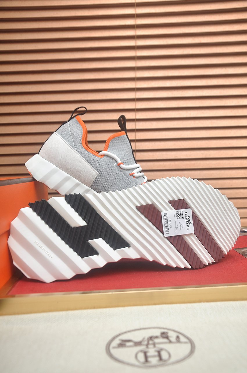 Hermès Light Gray Low-Top Sneakers — side