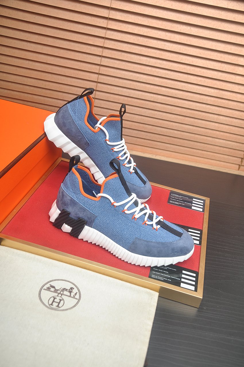 Hermès Light Gray Low-Top Sneakers — side
