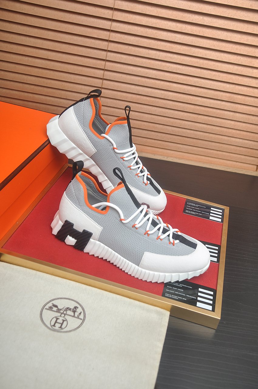 Hermès Light Gray Low-Top Sneakers — side