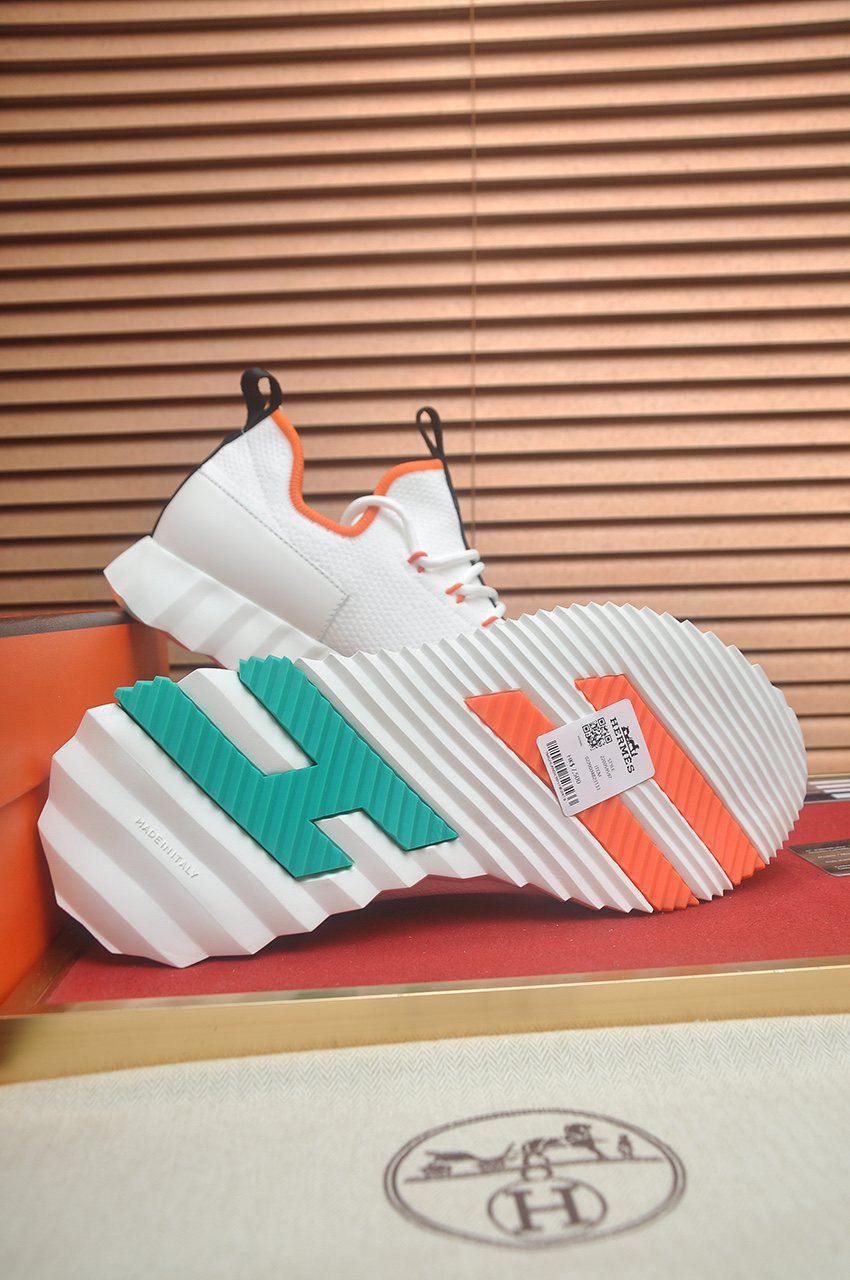 Hermès Light Gray Low-Top Sneakers — side