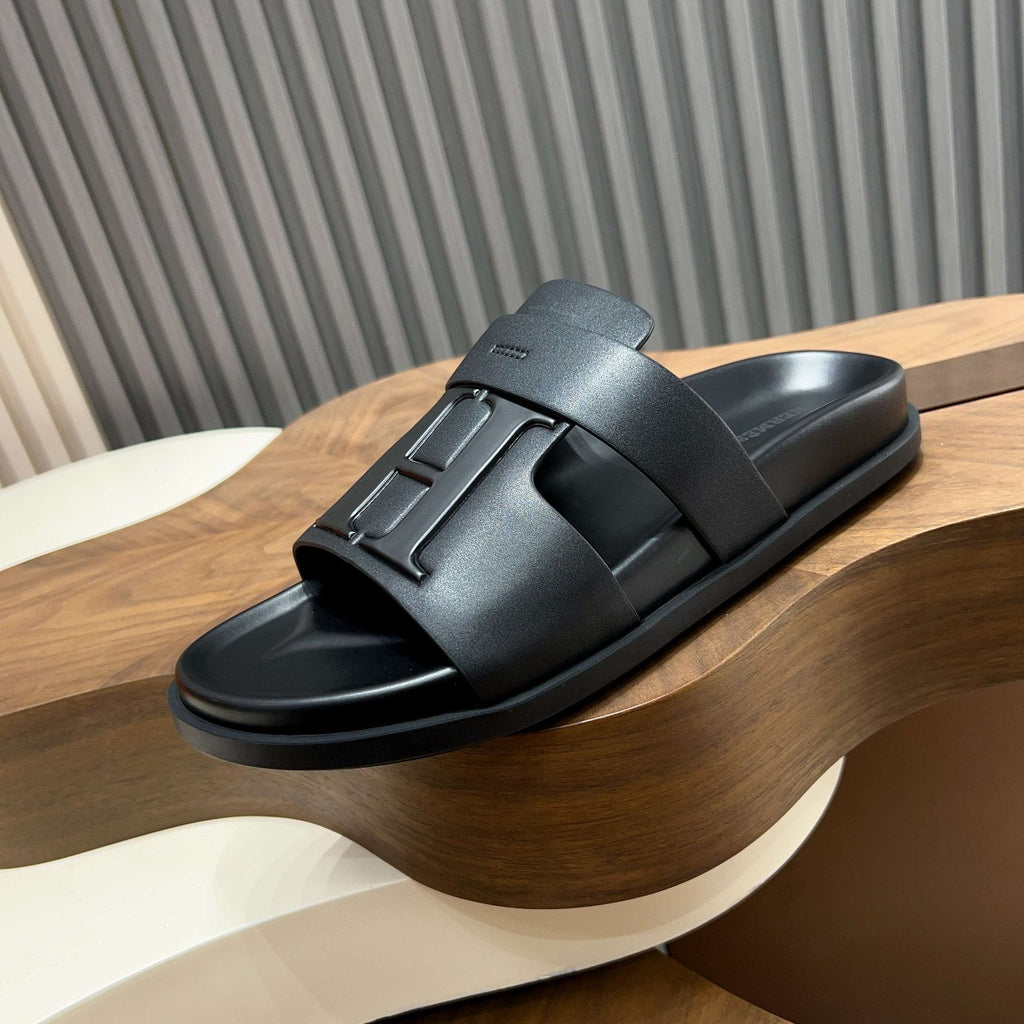 Hermès Men’s H-Embellished Slide Sandals — side