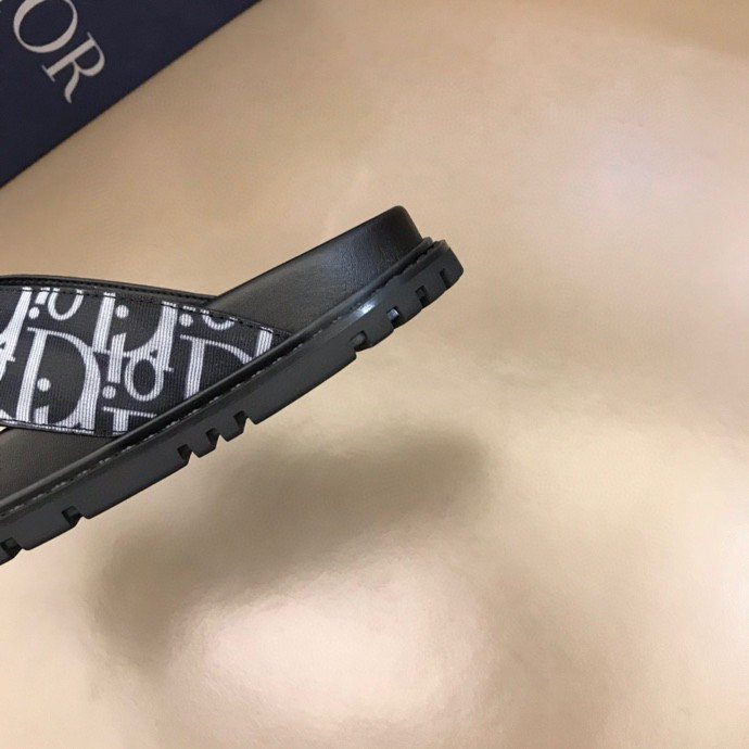 Dior Black-and-White Thong Sandals — detail
