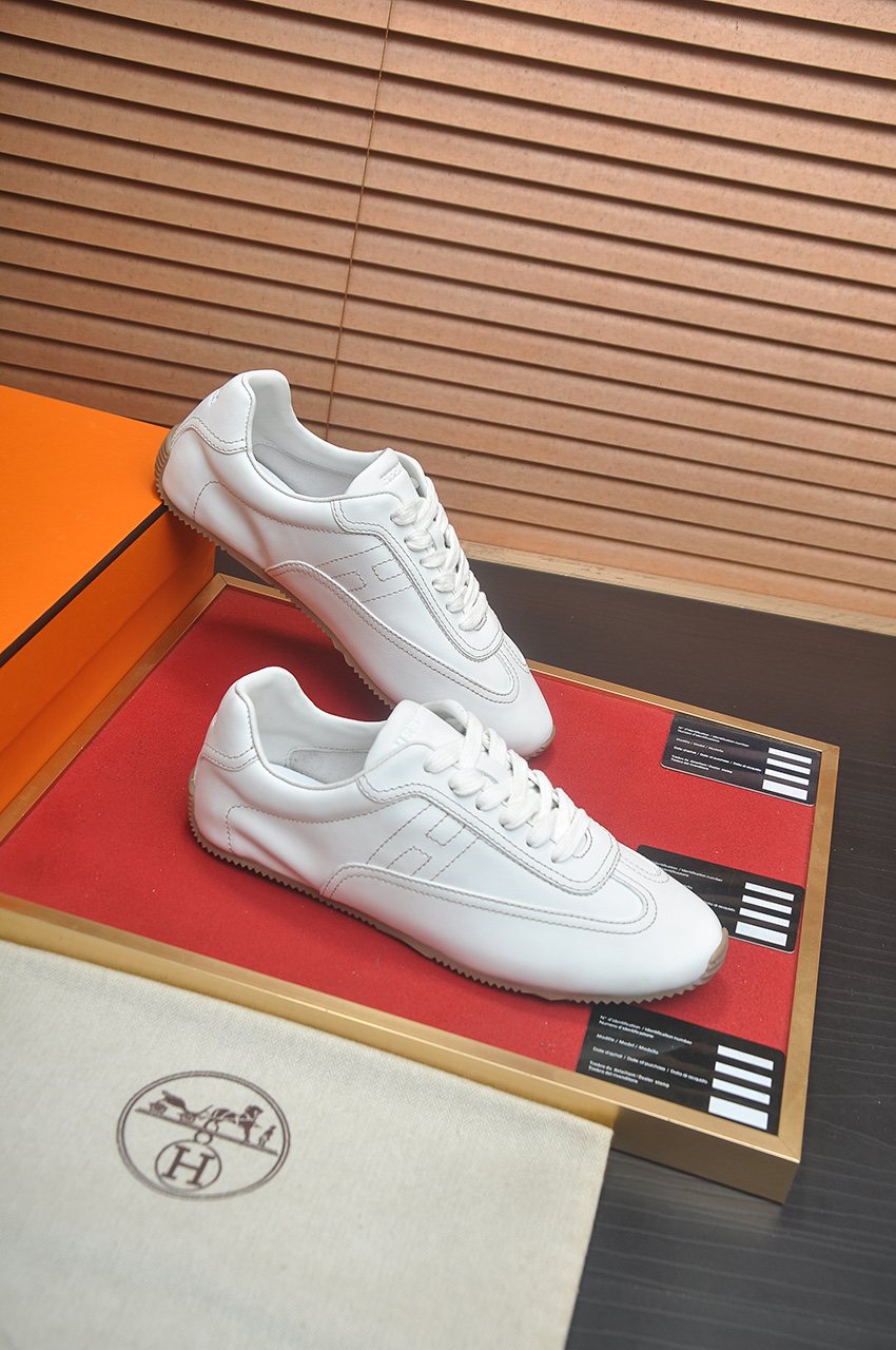 Hermès Low-Top Lace-Up Sneakers — front