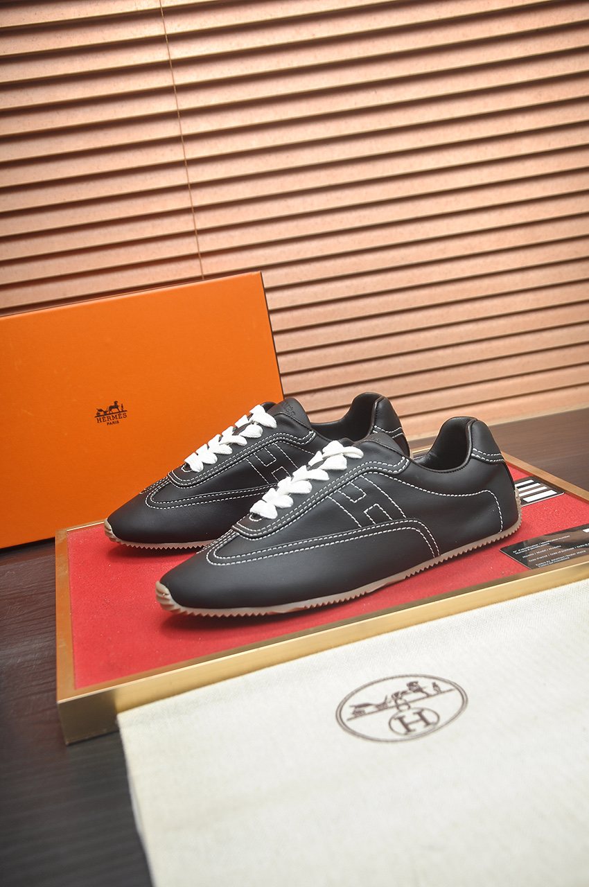 Hermès Low-Top Lace-Up Sneakers — front