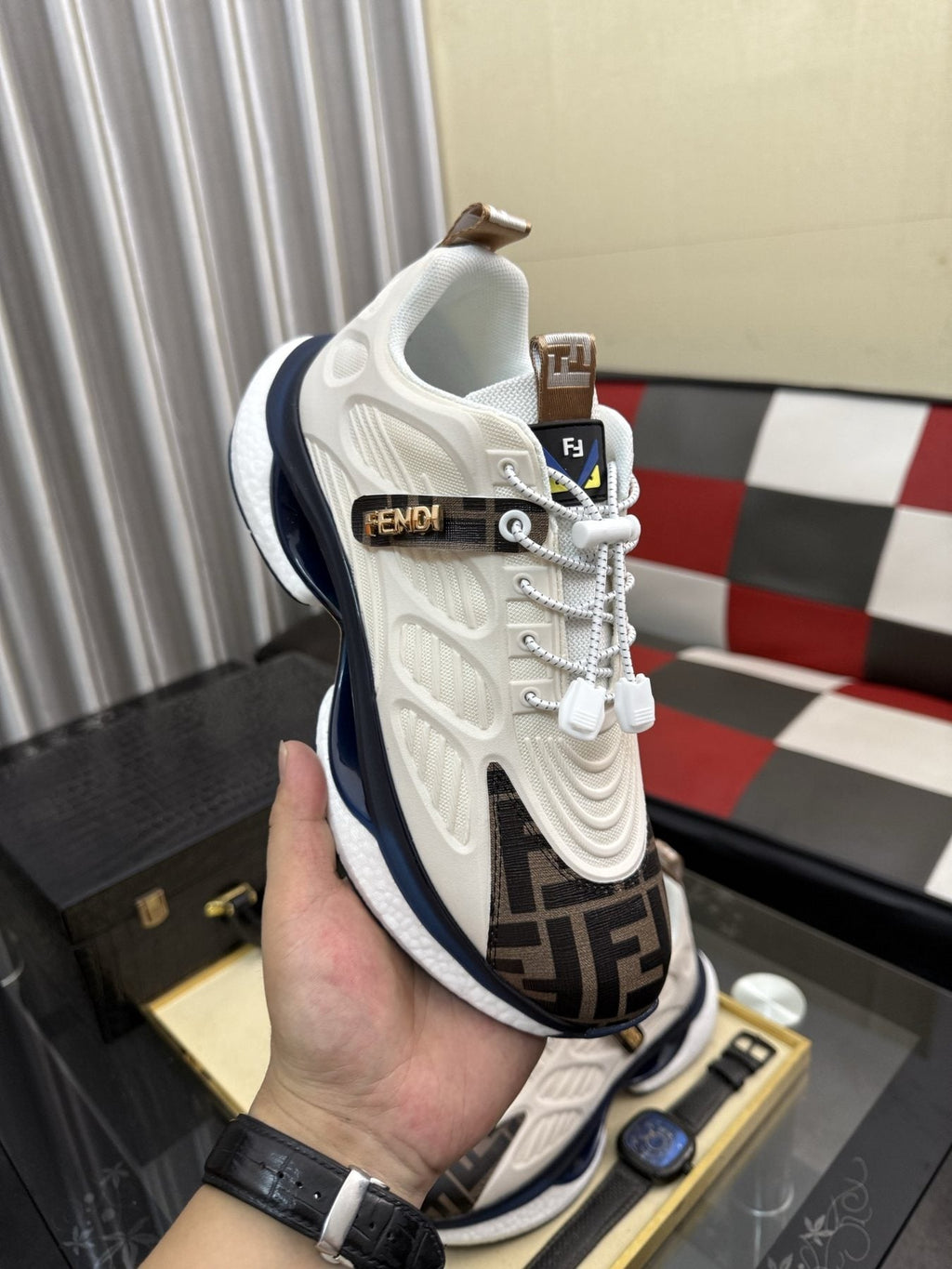 Fendi Patterned Toe Low-Top Sneakers — model