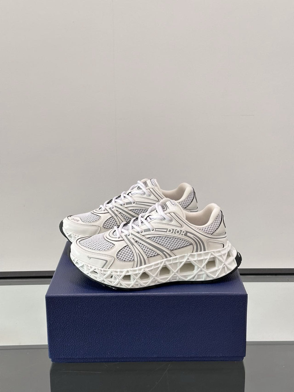 Dior B35 Black Turquoise Sneakers — side
