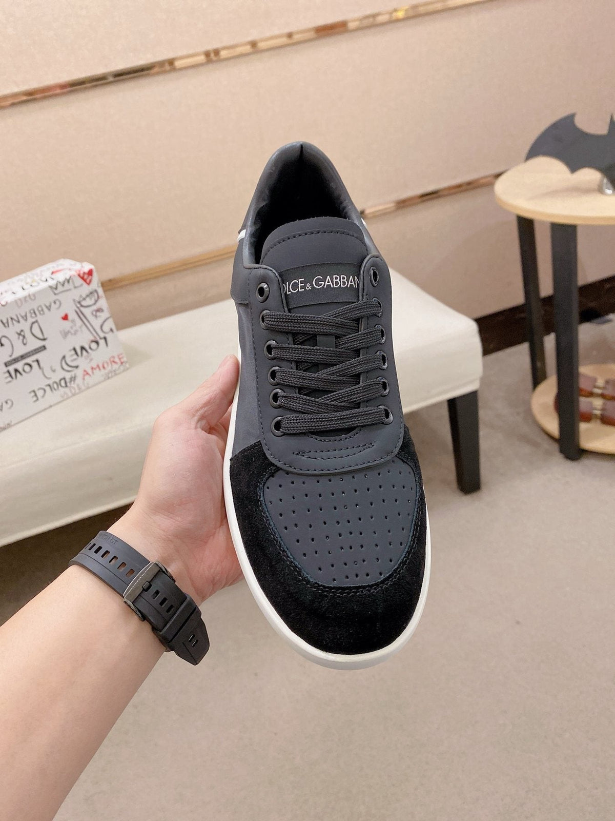 Dolce & Gabbana Contrast Low-Top Sneakers — front
