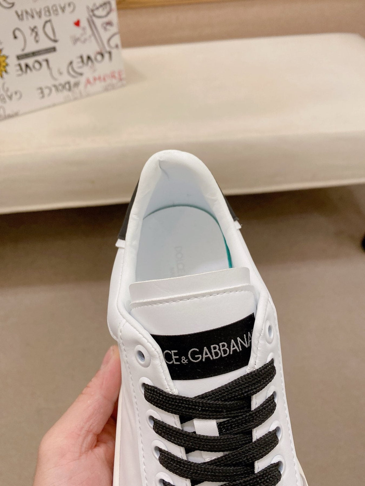 Dolce & Gabbana Contrast Low-Top Sneakers — detail