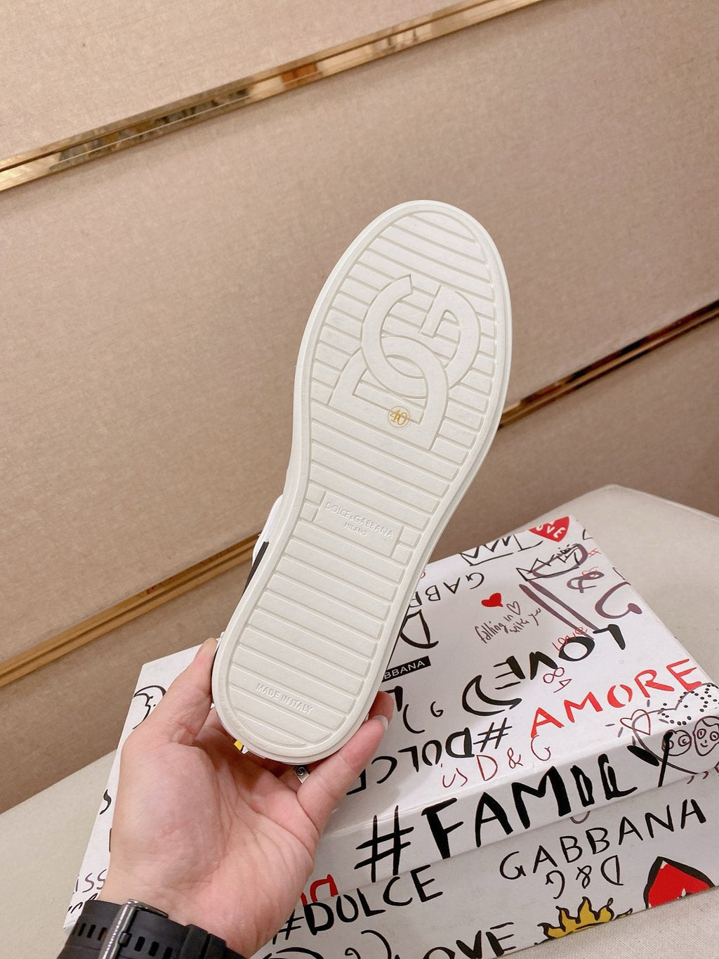Dolce & Gabbana Contrast Low-Top Sneakers — detail