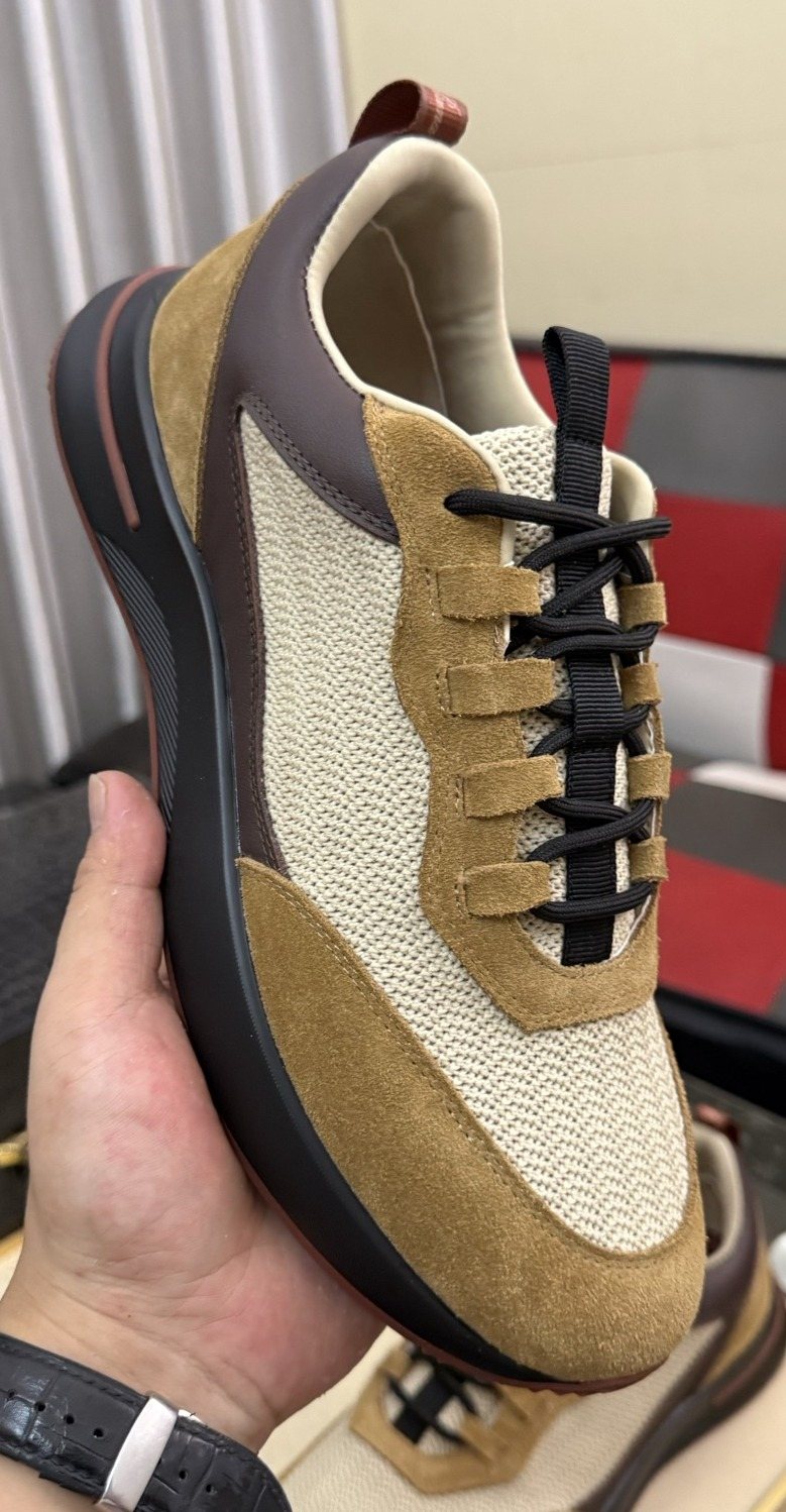 Color-Blocked Low-Top Lace-Up Sneakers — hero