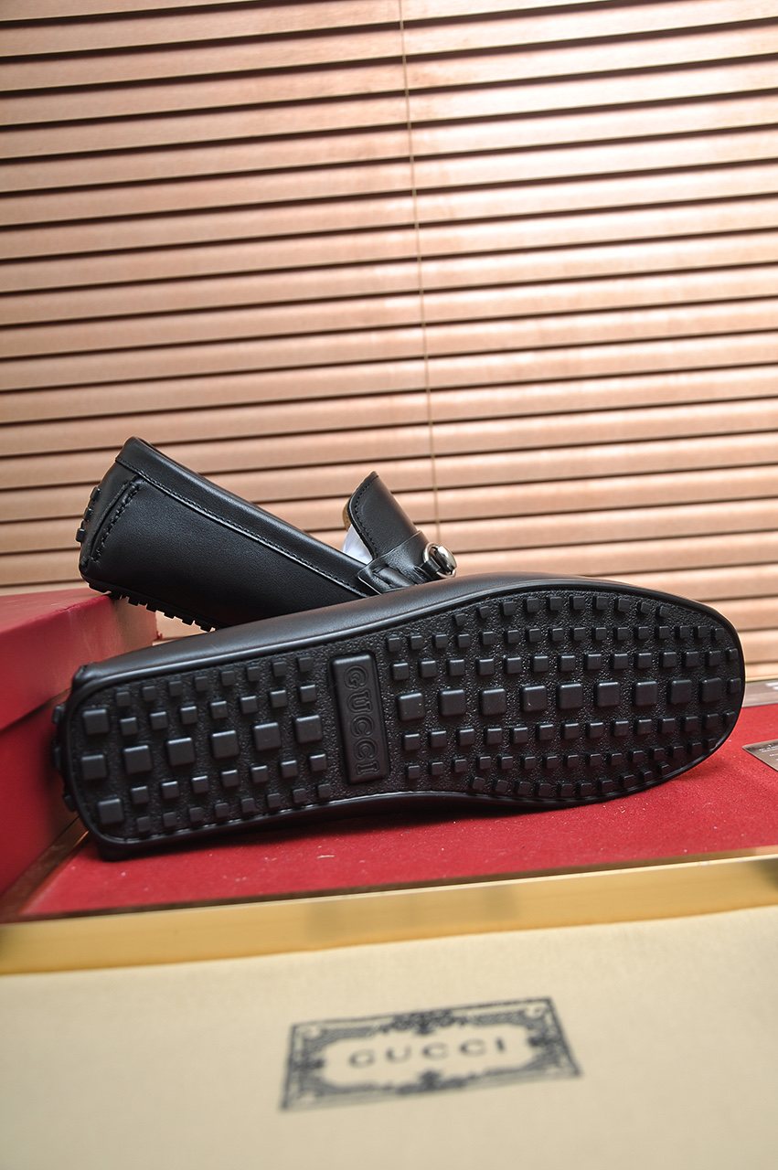 Gucci Horsebit Loafers — side