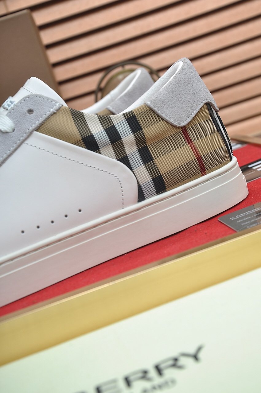 Burberry Check Panel Low-Top Sneakers — detail