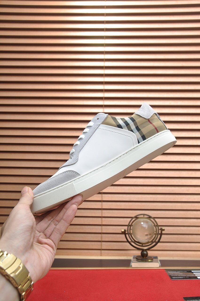 Burberry Check Panel Low-Top Sneakers — model