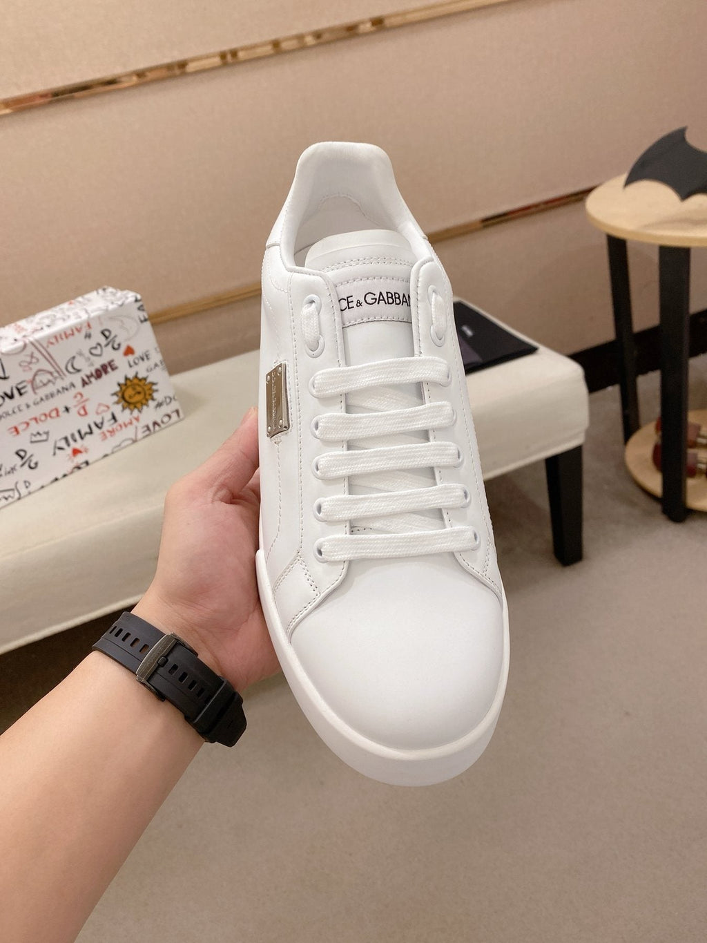 Dolce & Gabbana Low-Top Lace-Up Sneakers — front